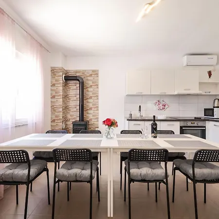 Wohnung A1 Direkt Am By Interhome Lägenhet