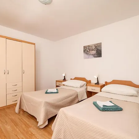 Wohnung A1 Direkt Am By Interhome * Ljubač