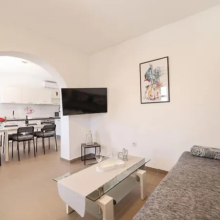 Wohnung A1 Direkt Am By Interhome *